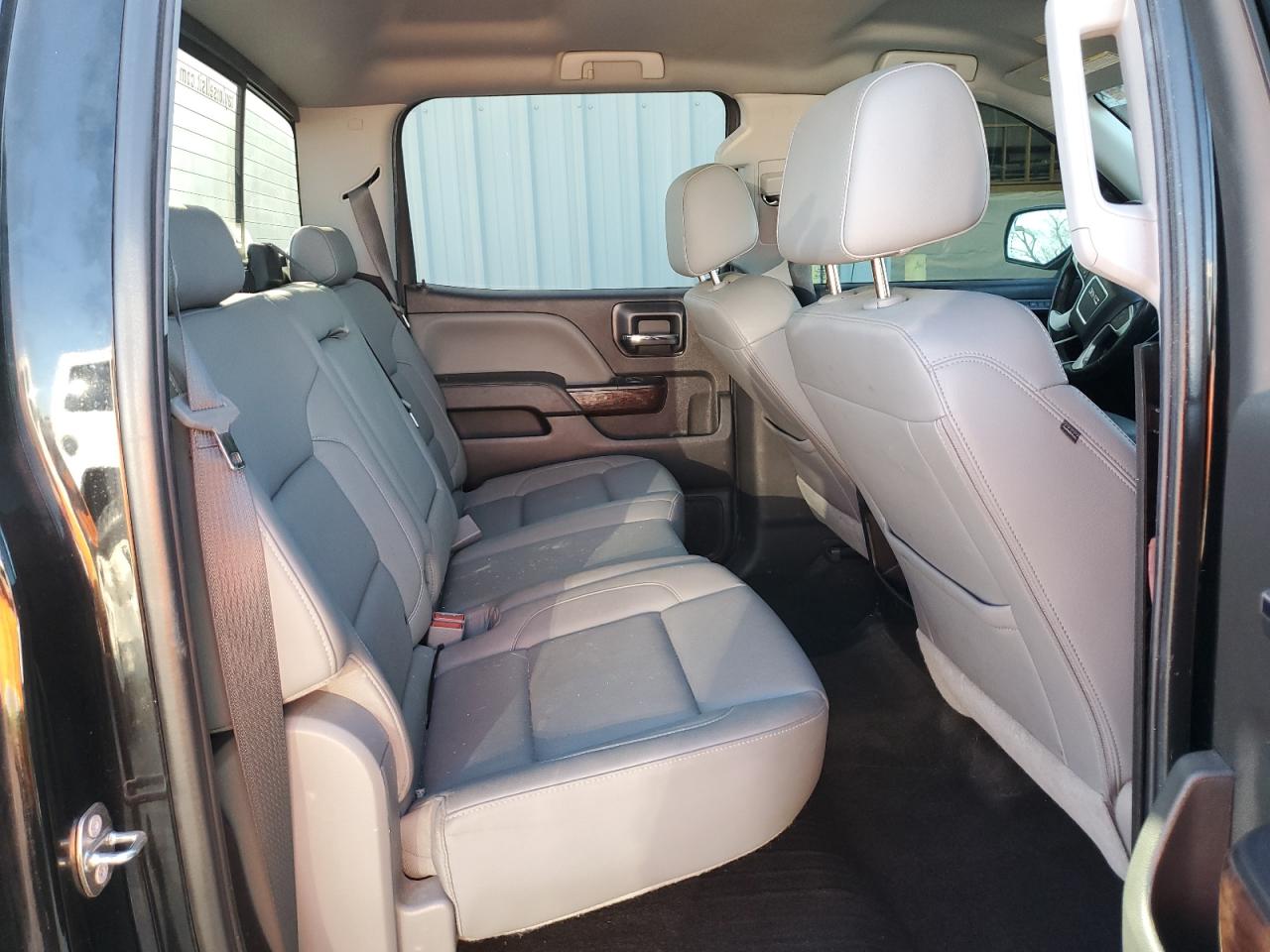 2018 GMC Sierra - Image 10