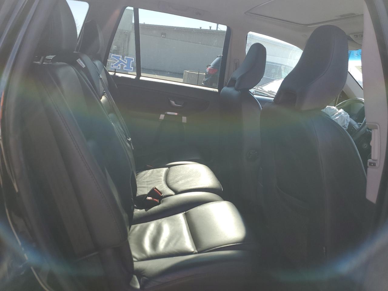 2013 Volvo XC90 - Image 11
