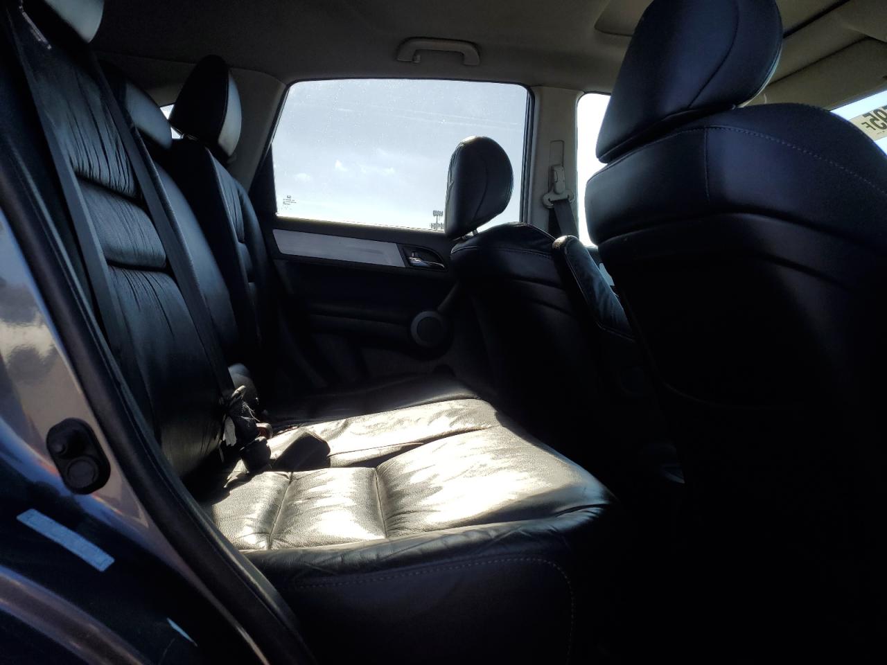 2010 Honda CR-V - Image 11