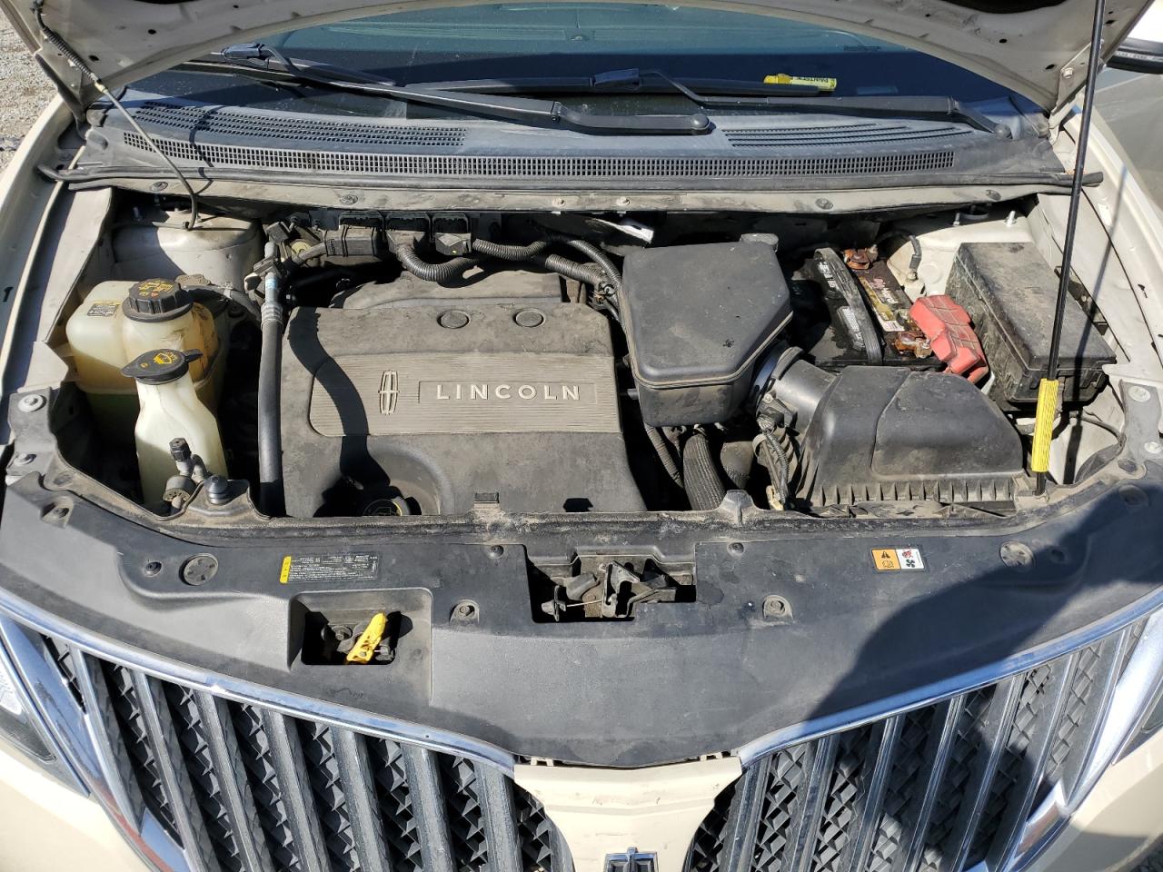 2015 Lincoln MKX - Image 12