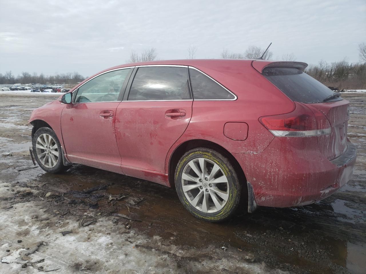 2015 Toyota Venza - Image 2