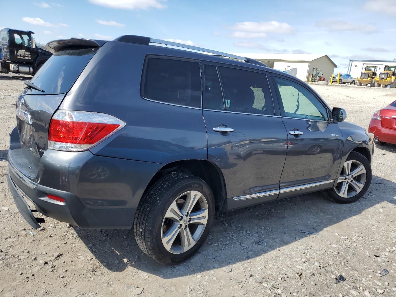 2011 Toyota Highlander - Image 3