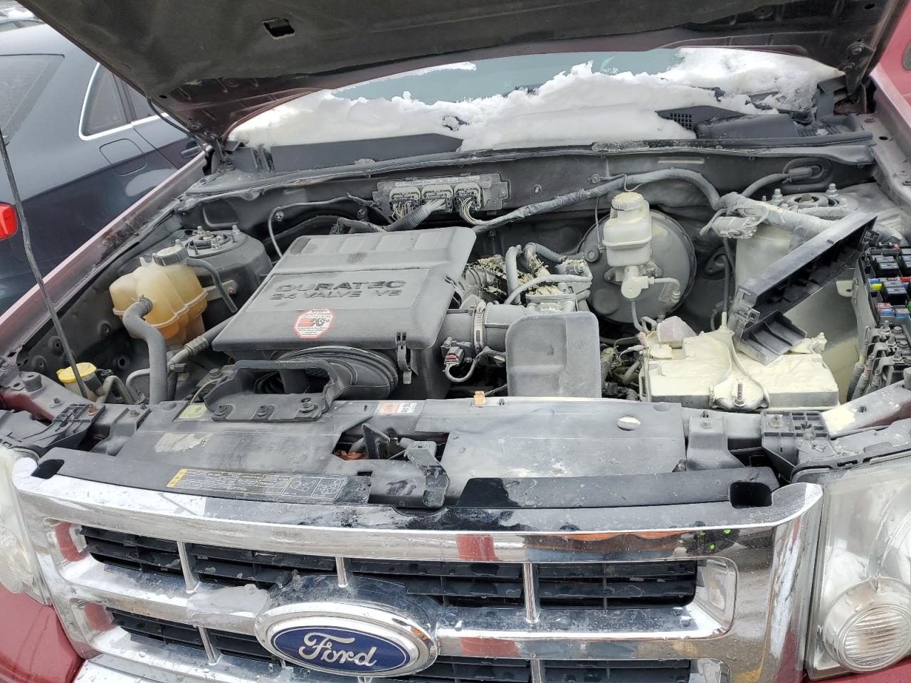 2010 Ford Escape - Image 11
