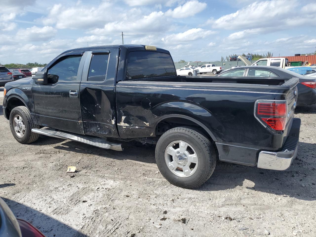 2011 Ford F-150 - Image 2