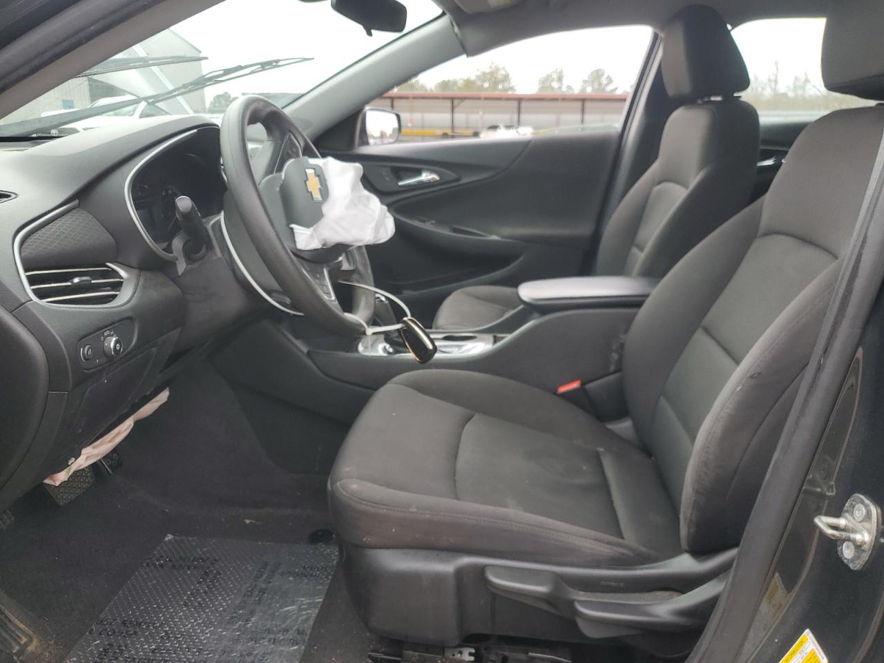 2017 Chevrolet Malibu - Image 7