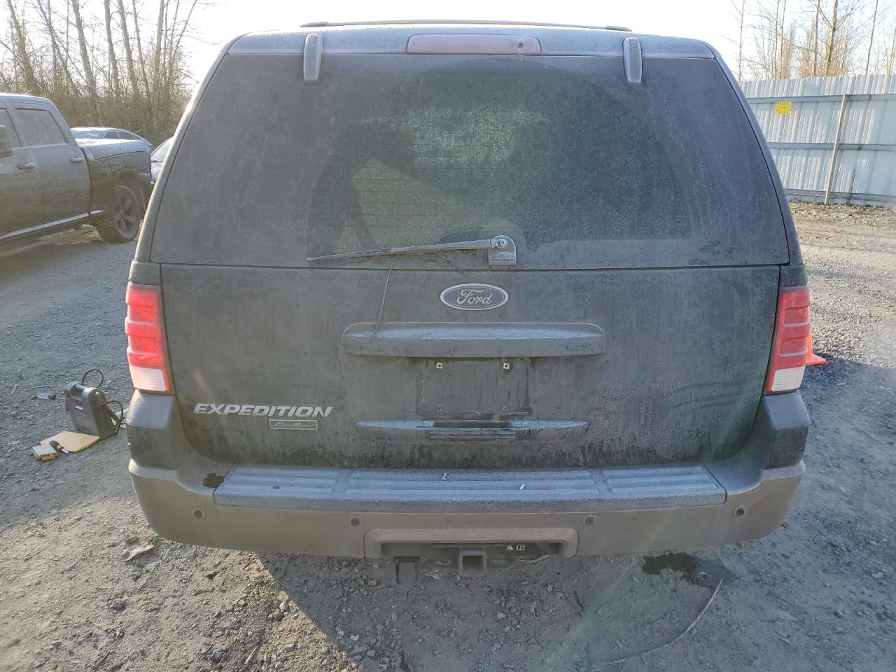 2004 Ford Expedition - Image 6