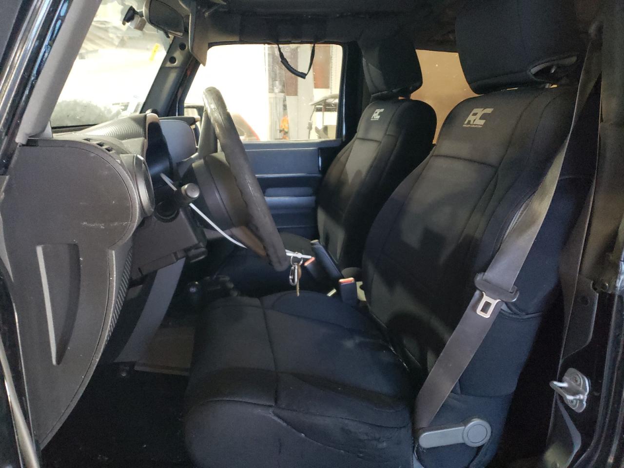 2009 Jeep Wrangler - Image 7