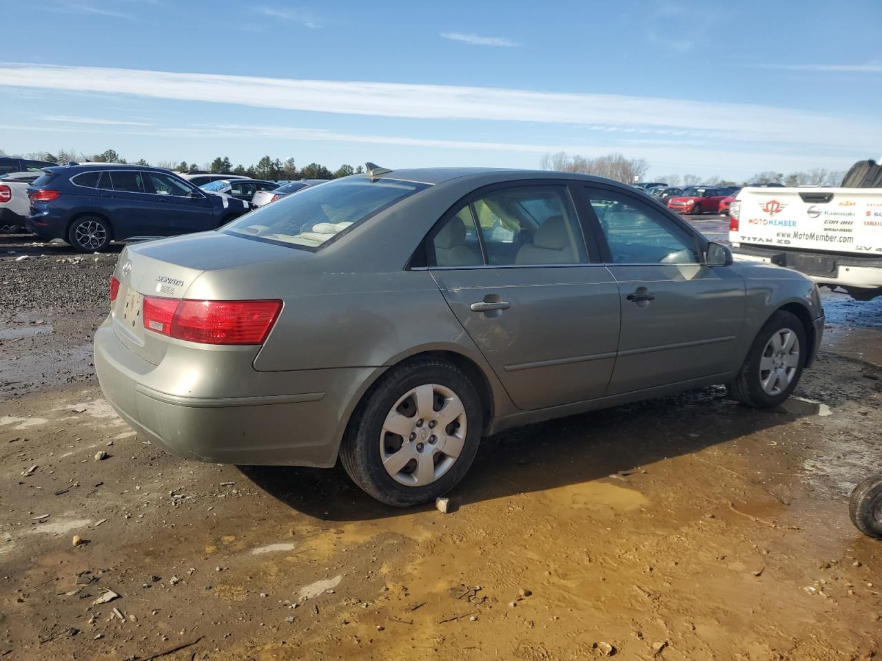 2009 Hyundai Sonata - Image 3