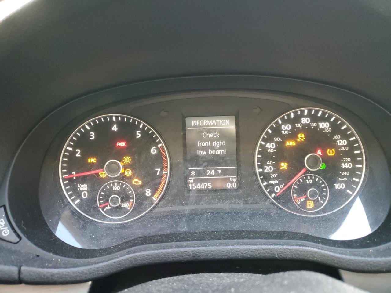 2015 Volkswagen Passat - Image 9