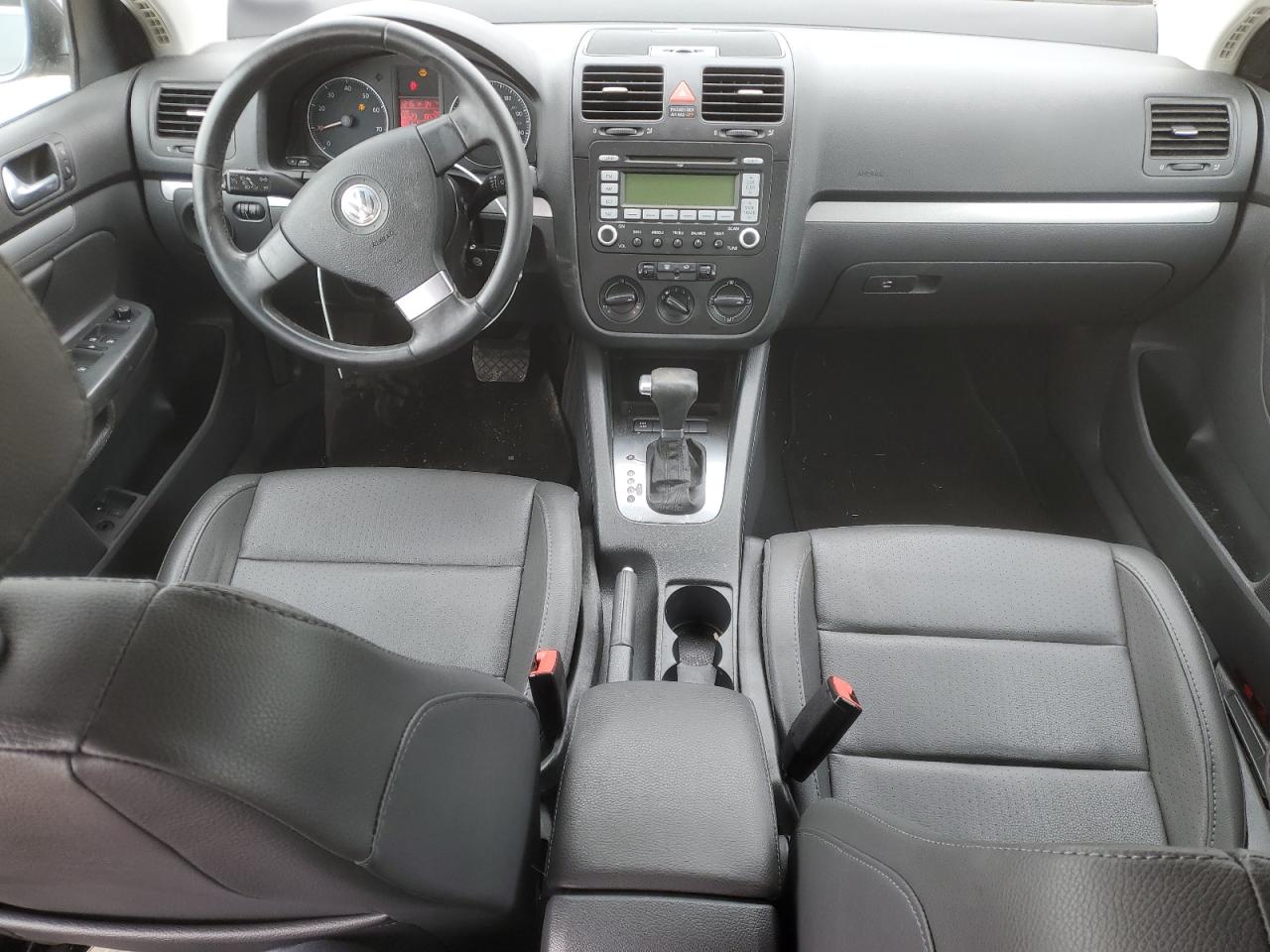 2008 Volkswagen Jetta - Image 8