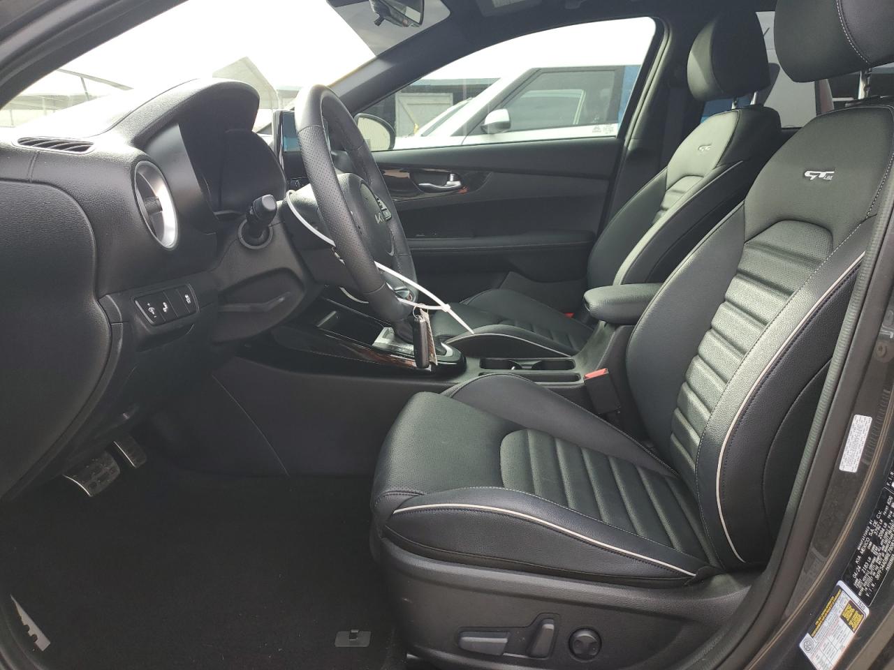 2024 Kia Forte - Image 7