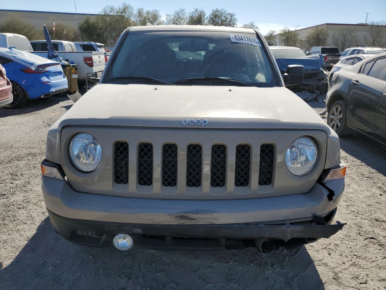 2017 Jeep Liberty (Patriot) - Image 5