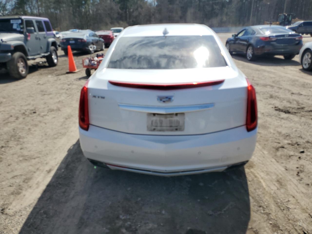 2016 Cadillac XTS - Image 6