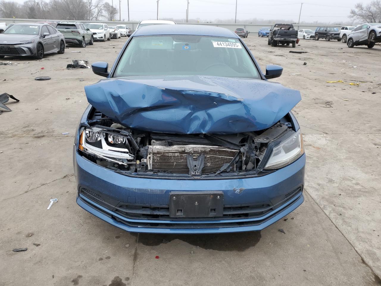 2017 Volkswagen Jetta - Image 5