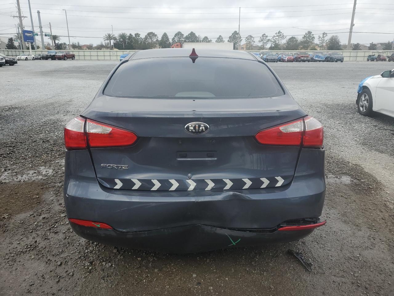 2015 Kia Forte - Image 6
