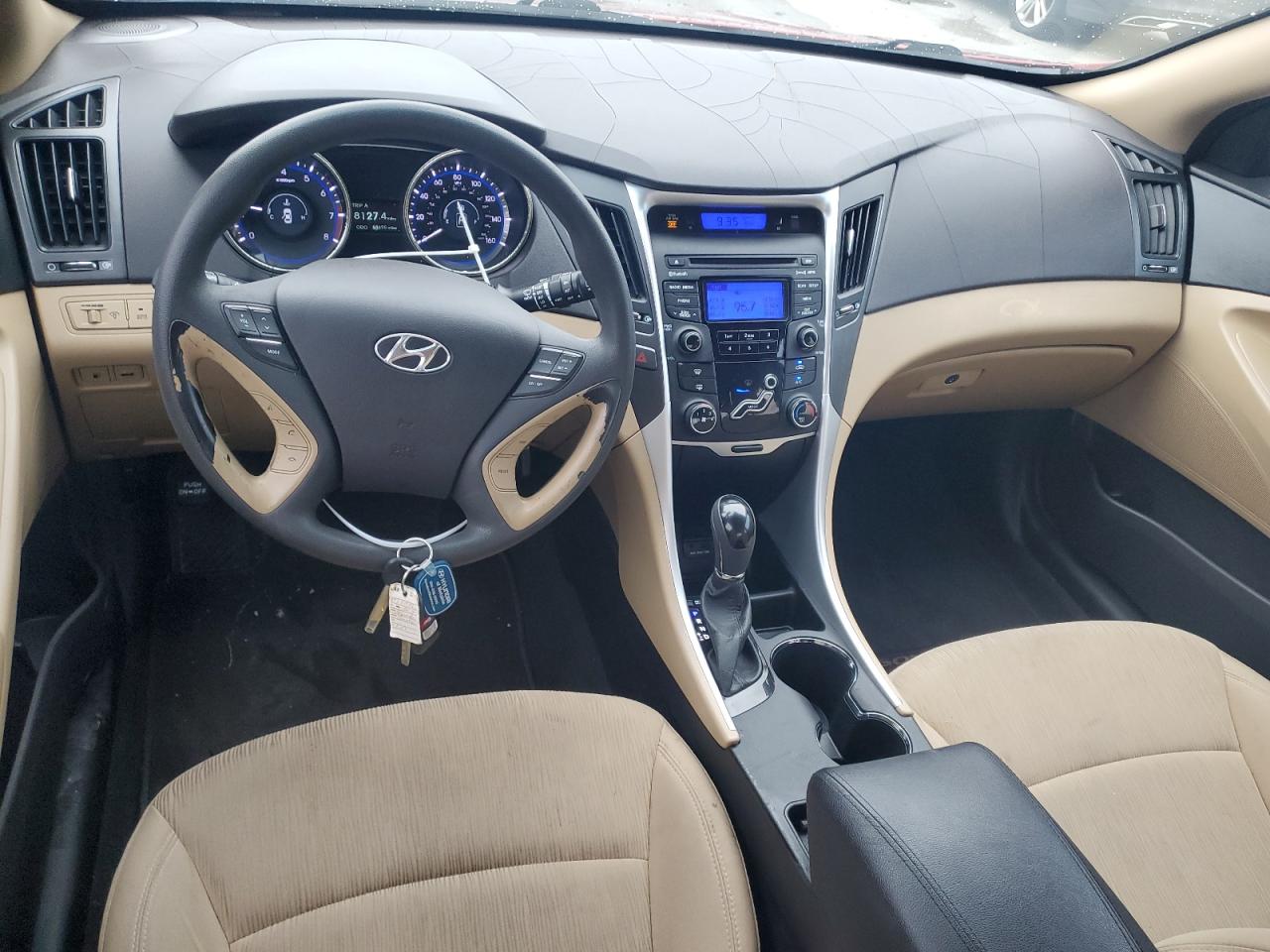 2012 Hyundai Sonata - Image 8
