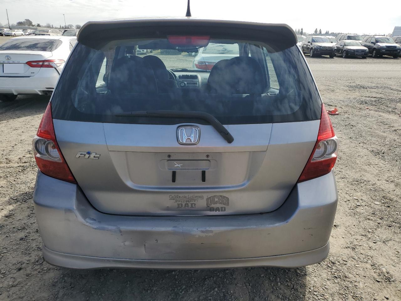 2008 Honda Fit - Image 6