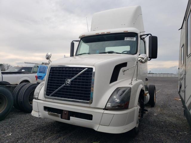 2008 VOLVO VN SEMI TRUCK