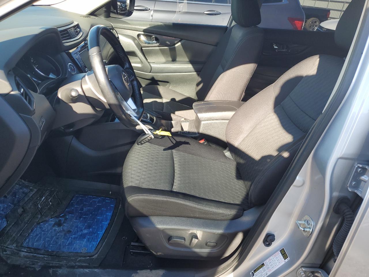 2020 Nissan Rogue - Image 7