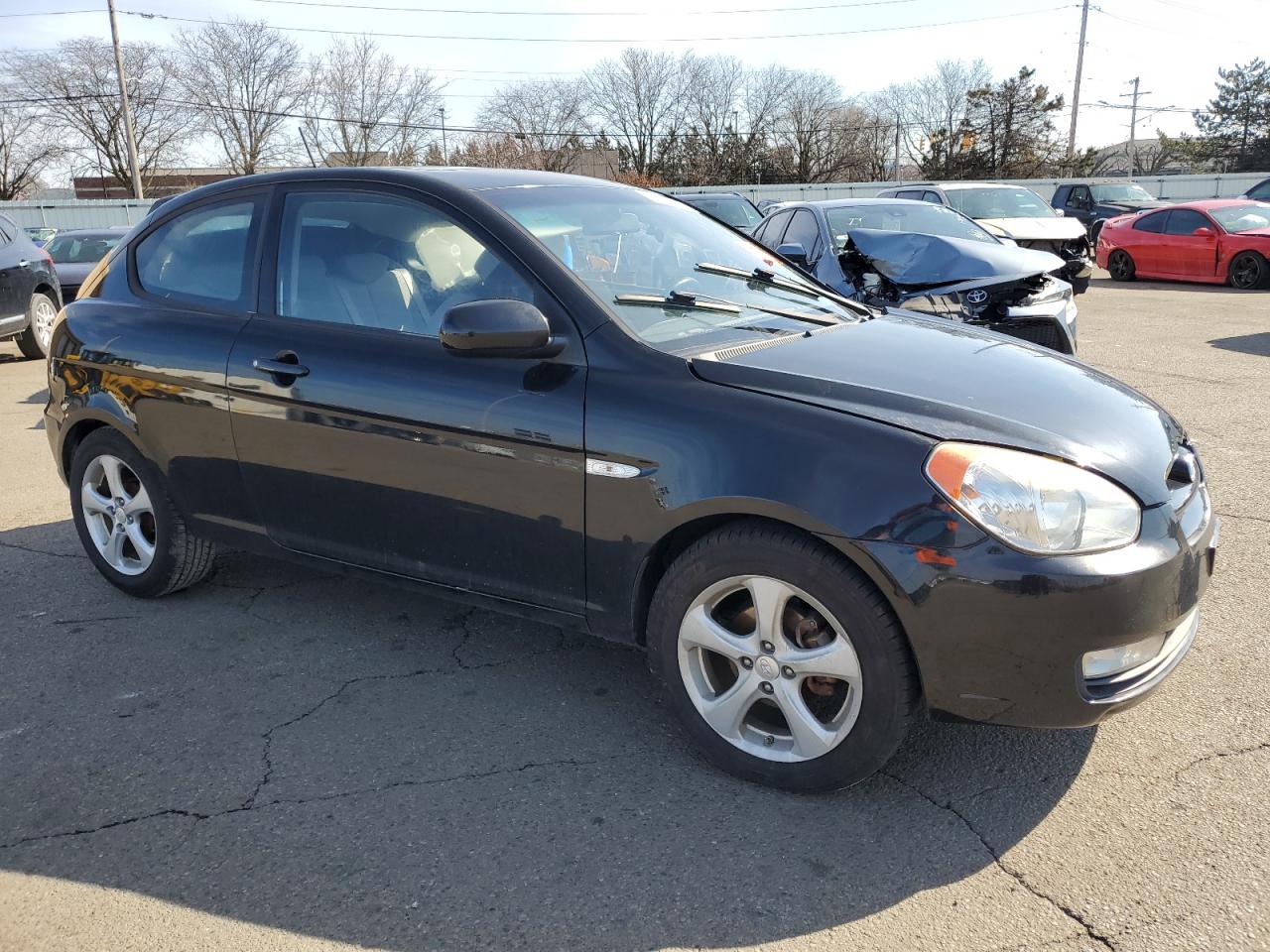 2010 Hyundai Accent - Image 4