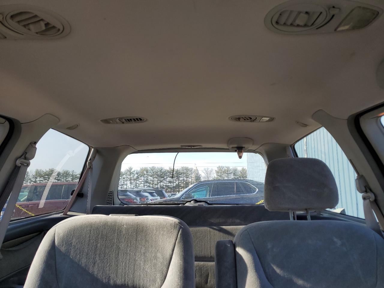 2002 Honda Odyssey - Image 10