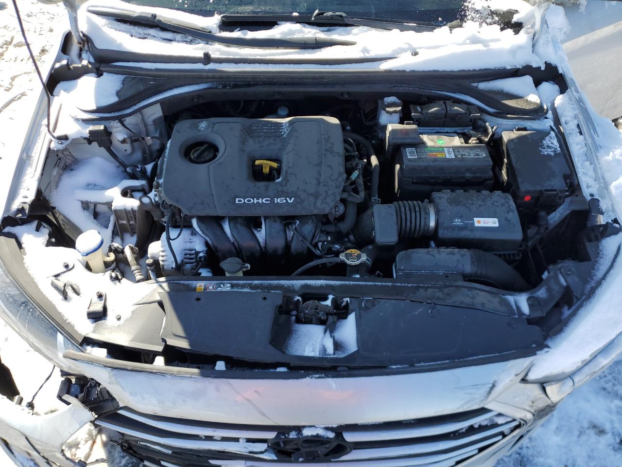 2018 Hyundai Elantra - Image 11