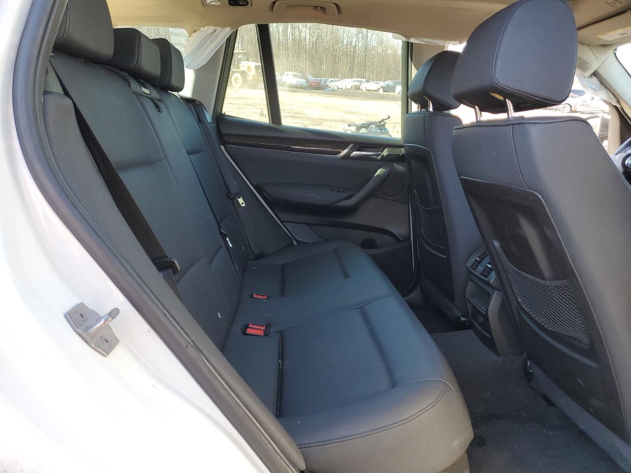 2017 BMW X3 - Image 11