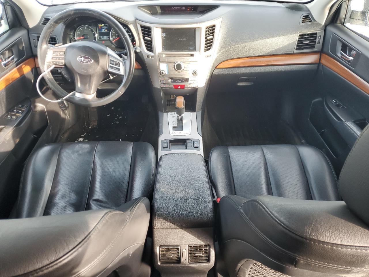 2014 Subaru Outback - Image 8