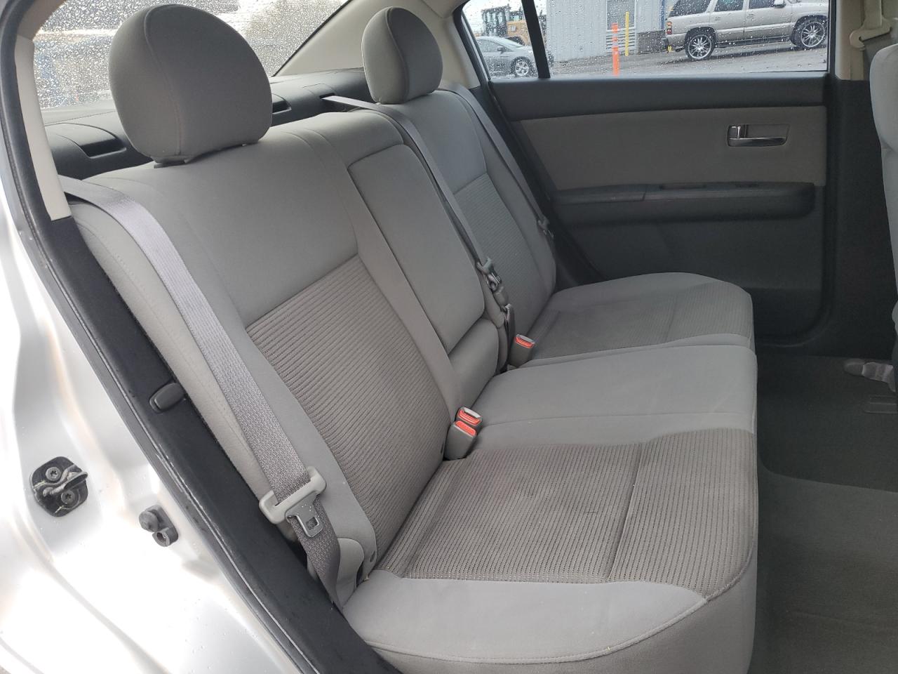 2012 Nissan Sentra - Image 10