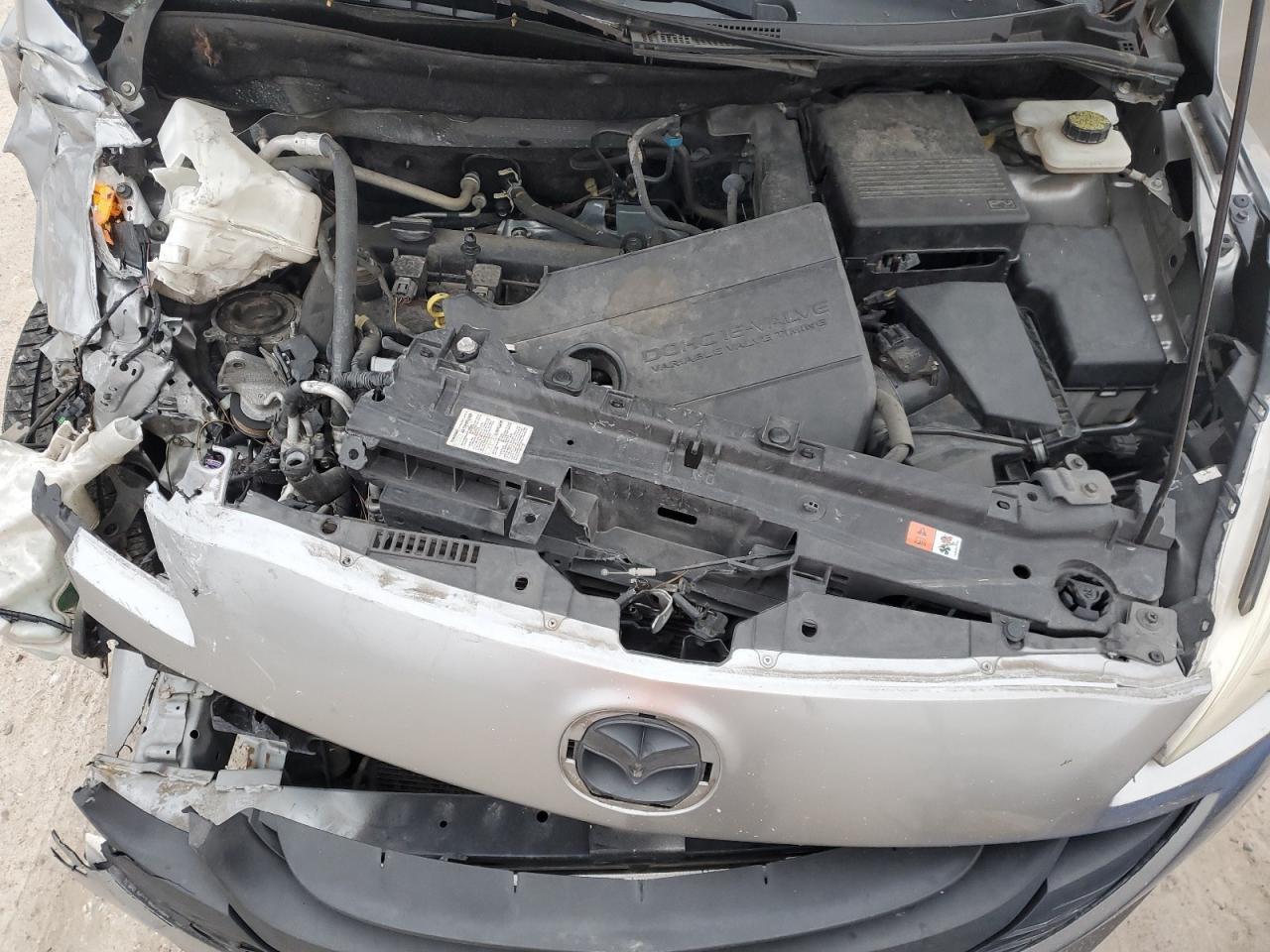 2014 Mazda 5 - Image 12