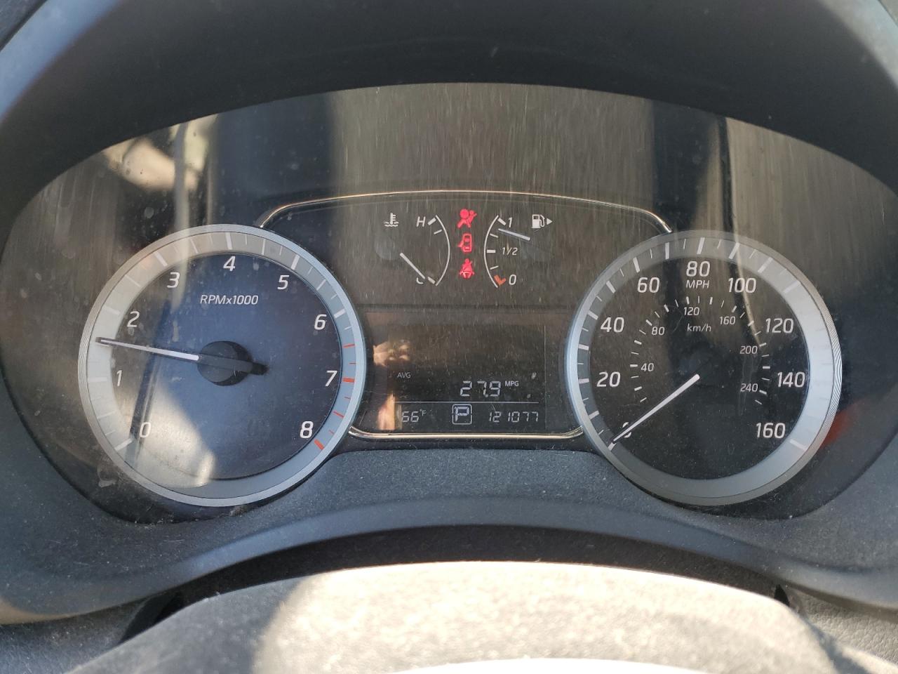 2015 Nissan Sentra - Image 9