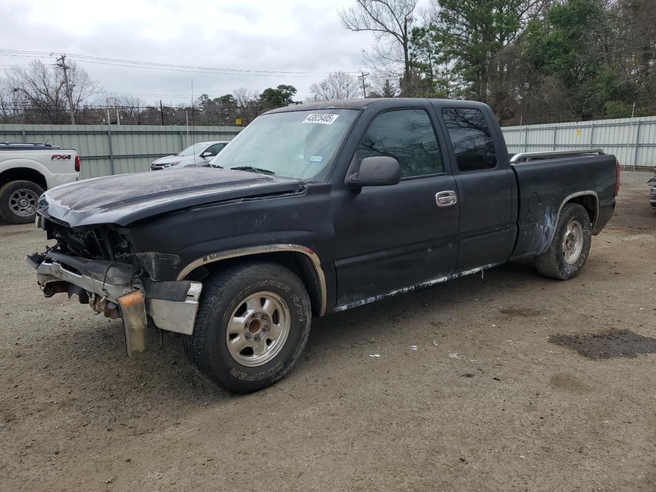 2003 Chevrolet Silverado - Image 1
