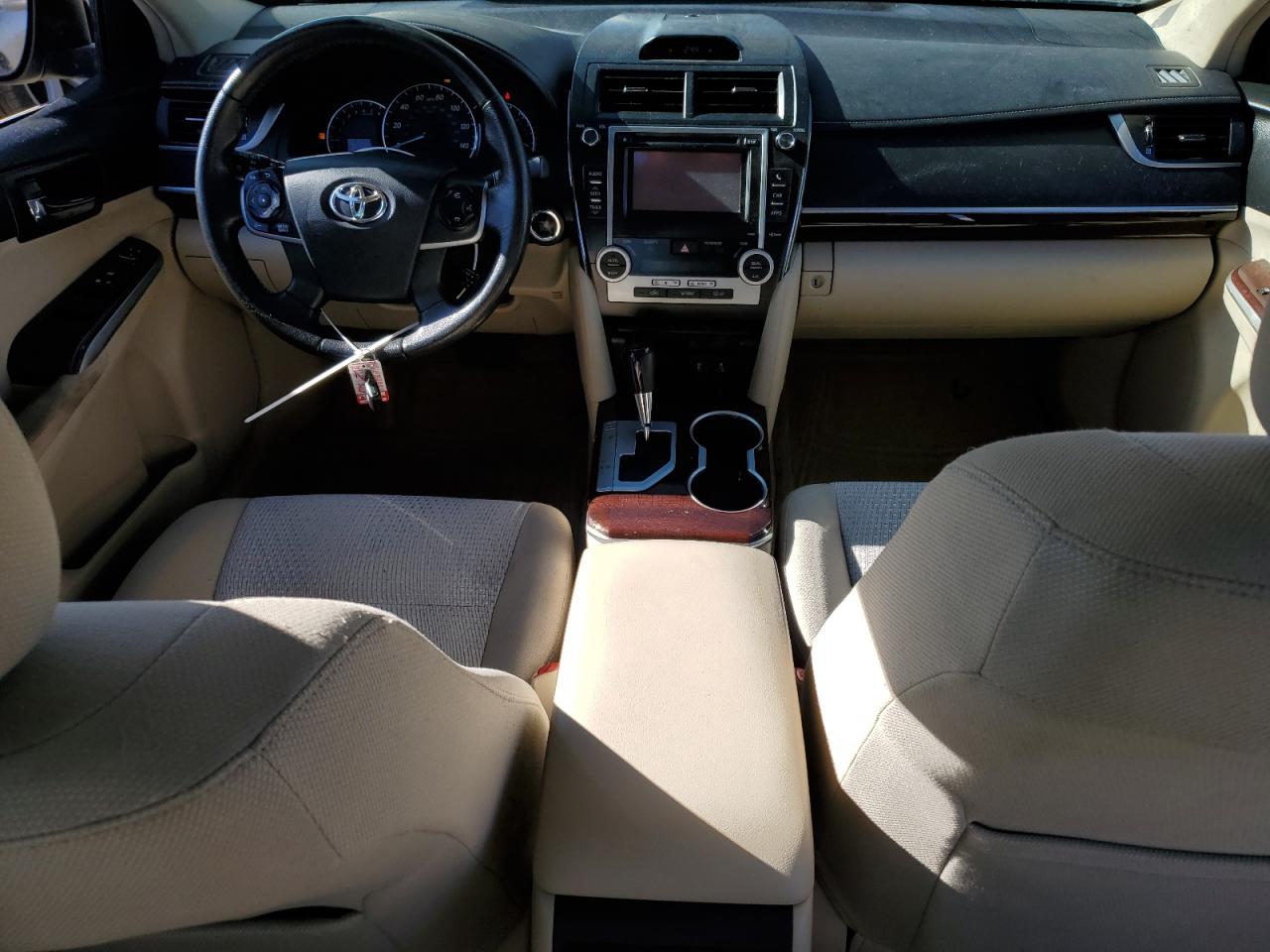 2012 Toyota Camry - Image 8