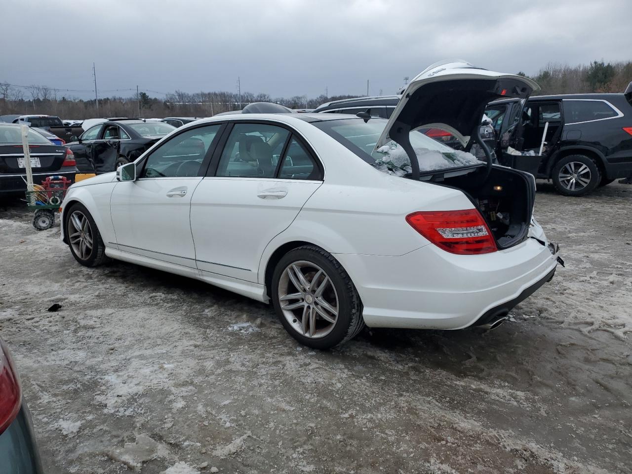 2014 Mercedes-Benz C-klasse - Image 2