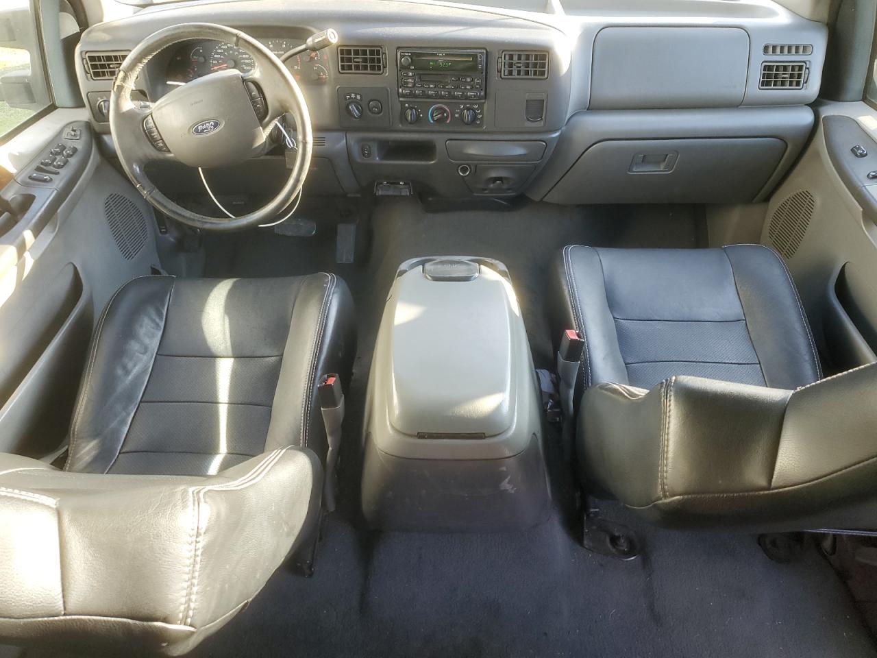 2003 Ford F350 - Image 8
