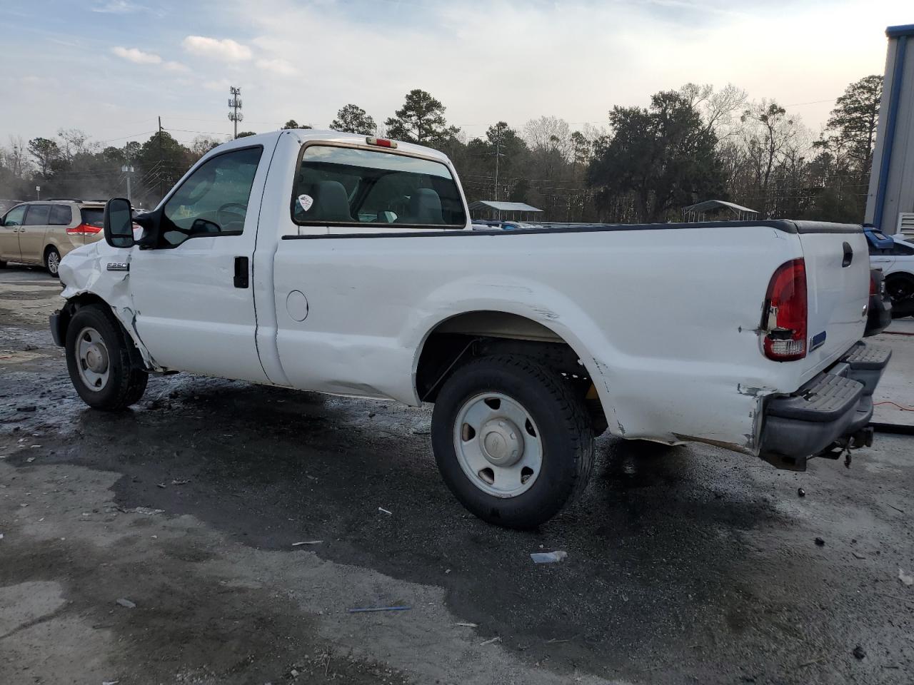 2006 Ford F250 - Image 2