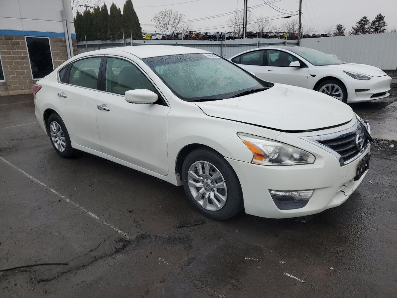 2013 Nissan Altima - Image 4