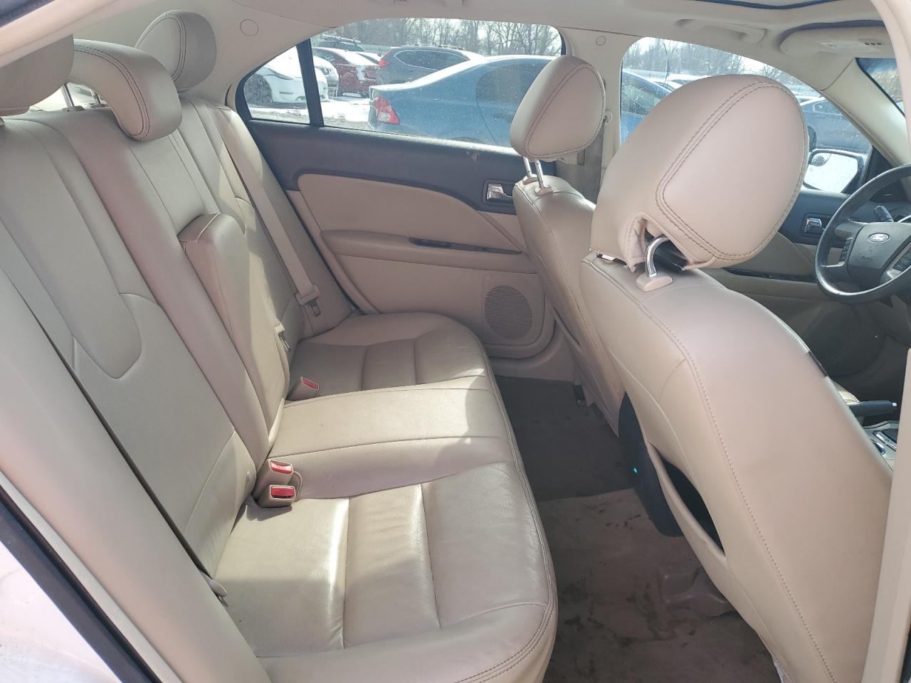 2012 Ford Fusion - Image 10