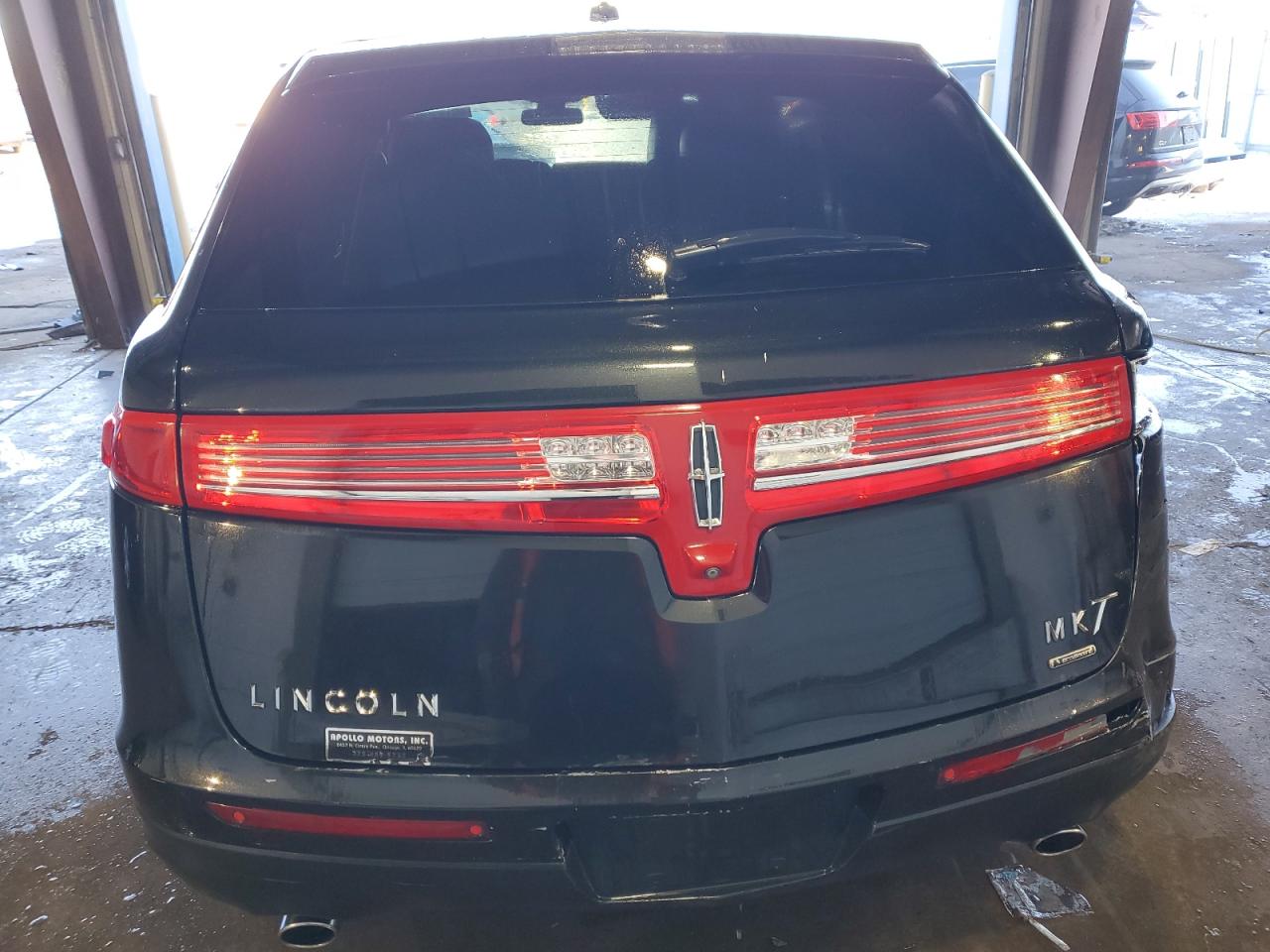 2015 Lincoln MKT - Image 6
