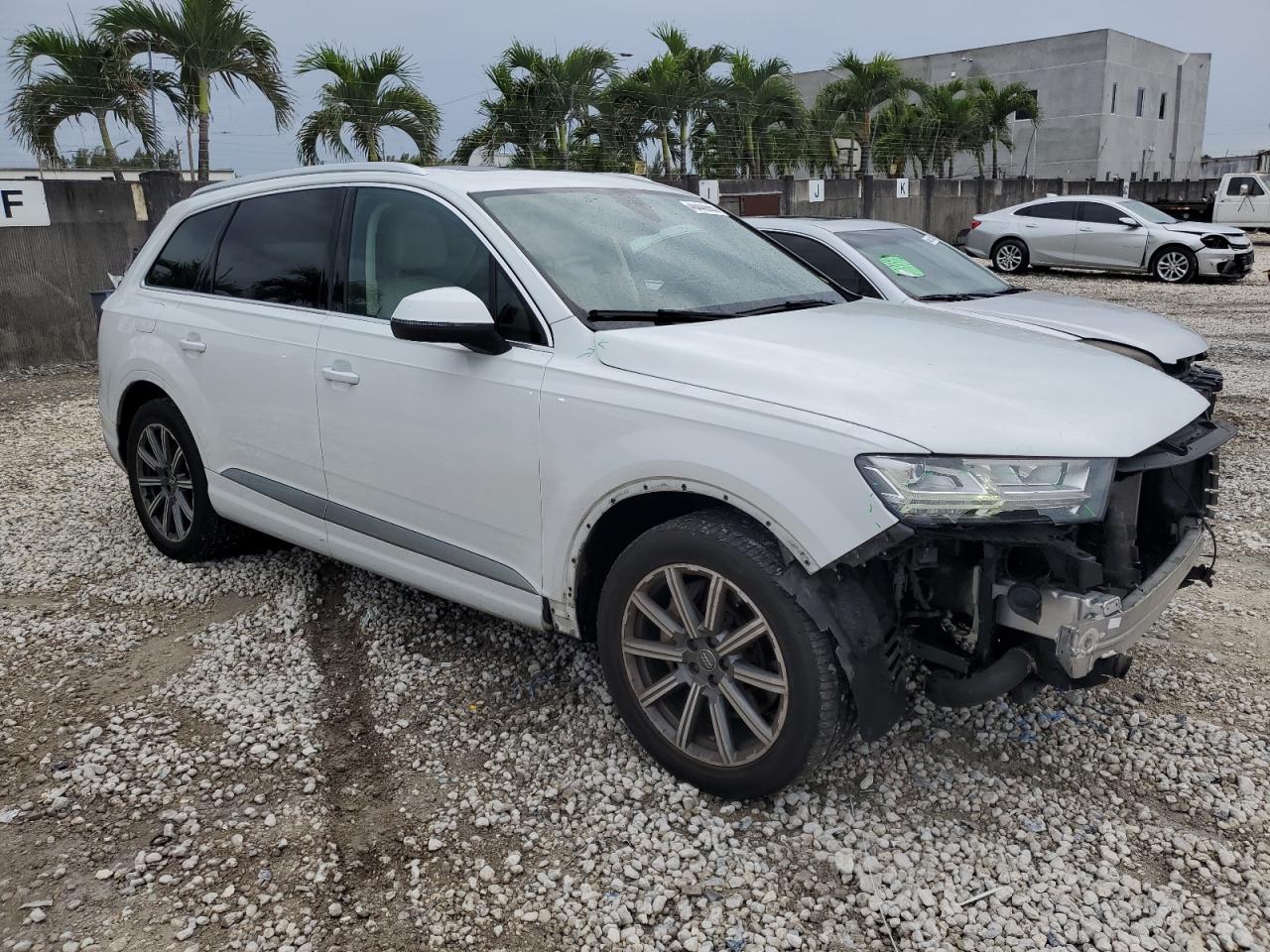 2017 Audi Q7 - Image 4