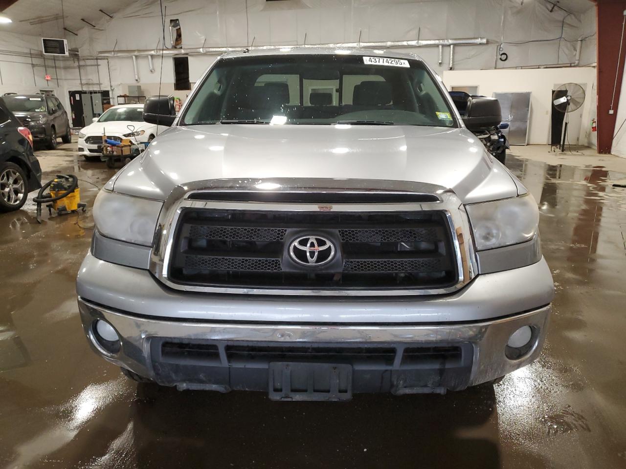 2012 Toyota Tundra - Image 5