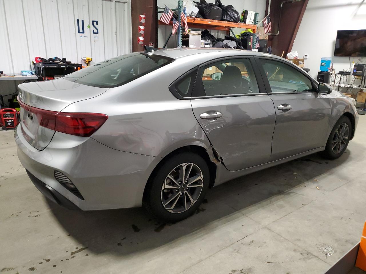 2024 Kia Forte - Image 3