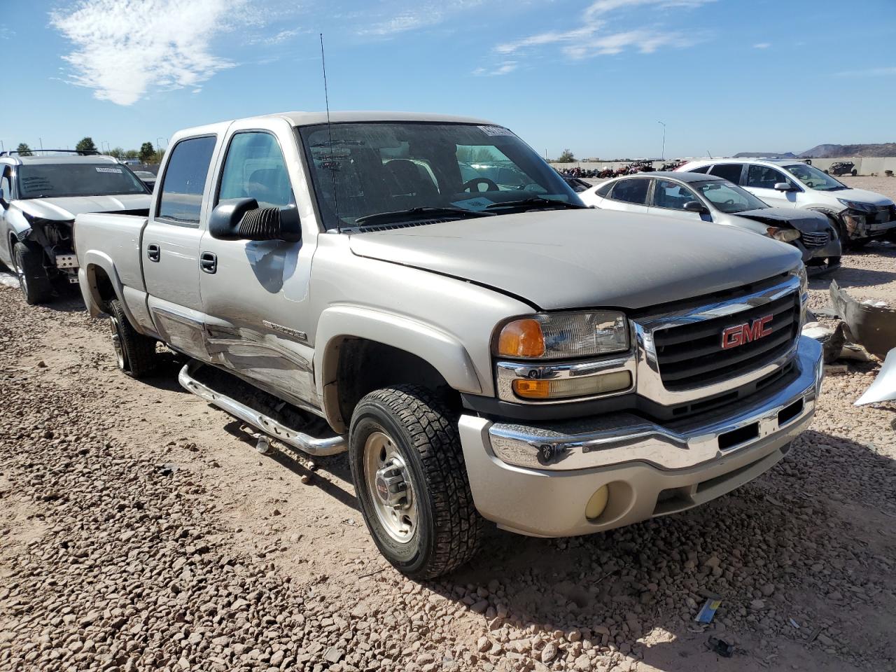 2005 GMC Sierra - Image 4