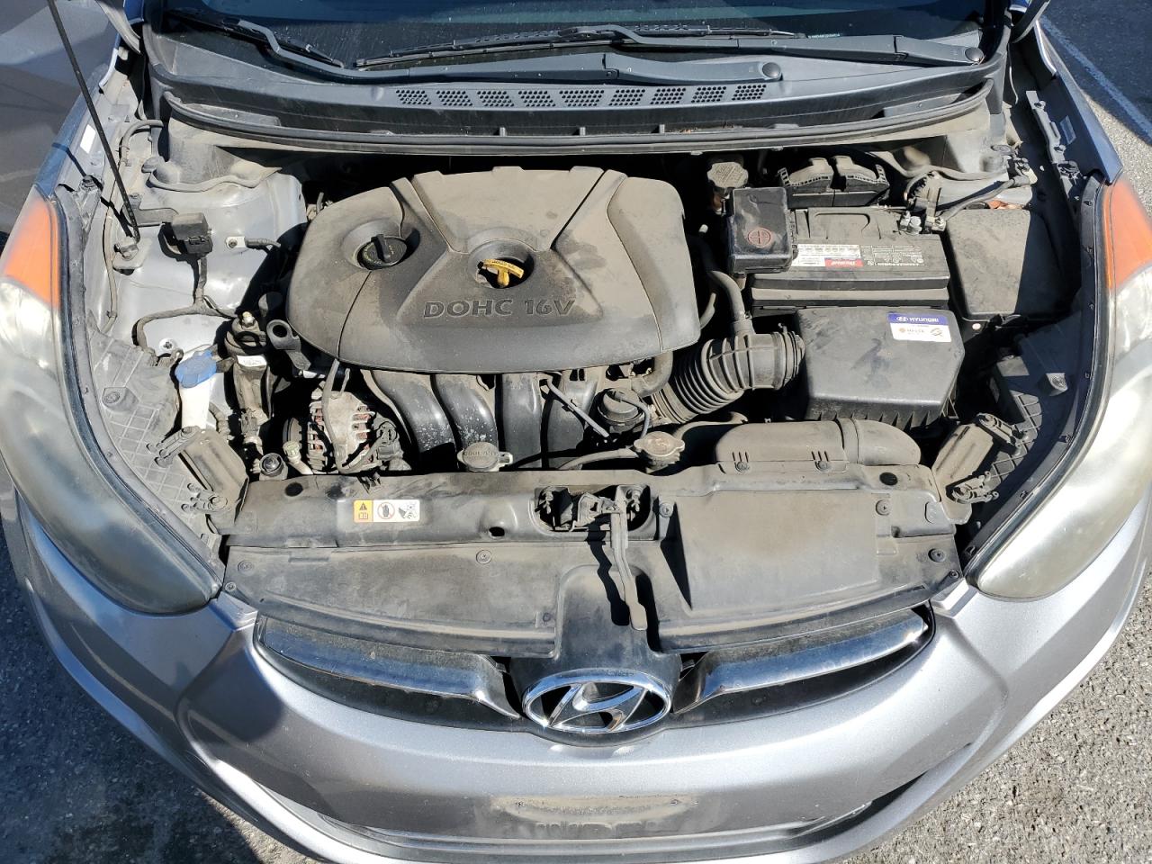 2013 Hyundai Elantra - Image 11