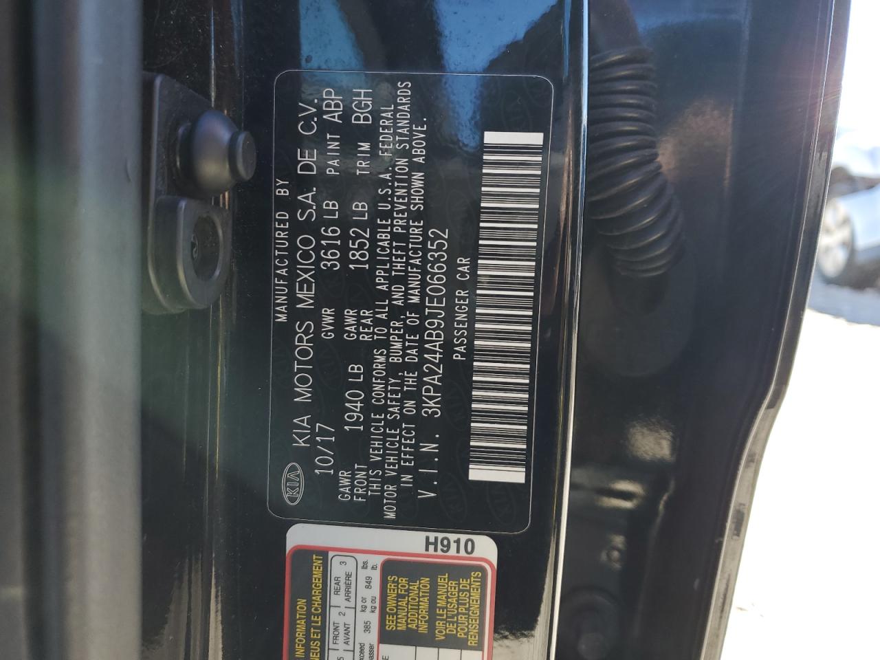 2018 Kia Rio - Image 13