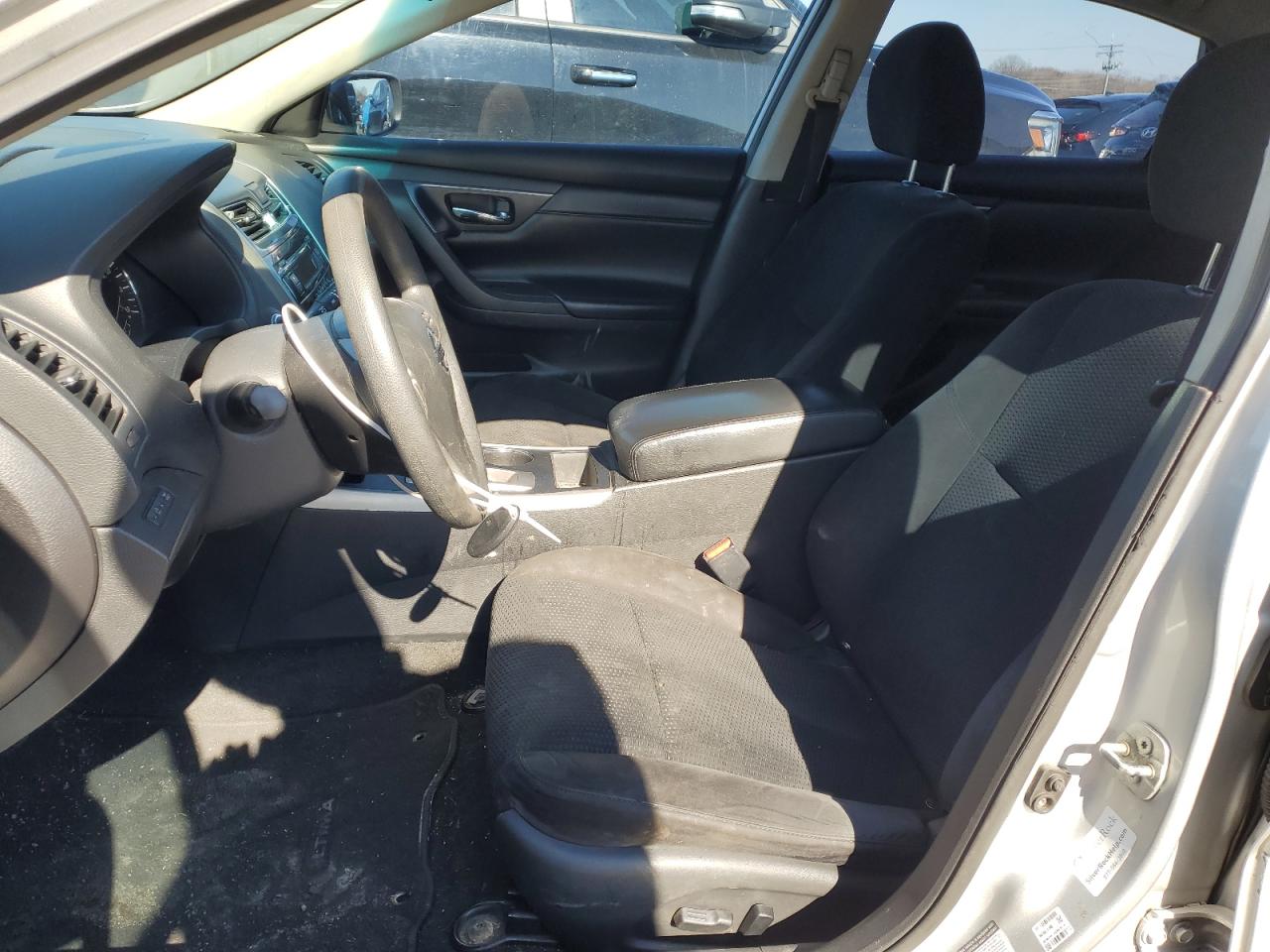 2015 Nissan Altima - Image 7