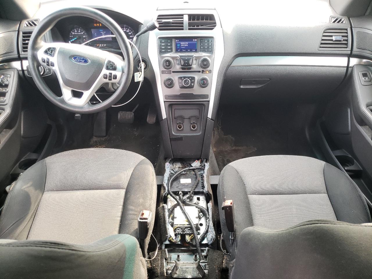 2015 Ford Explorer - Image 8