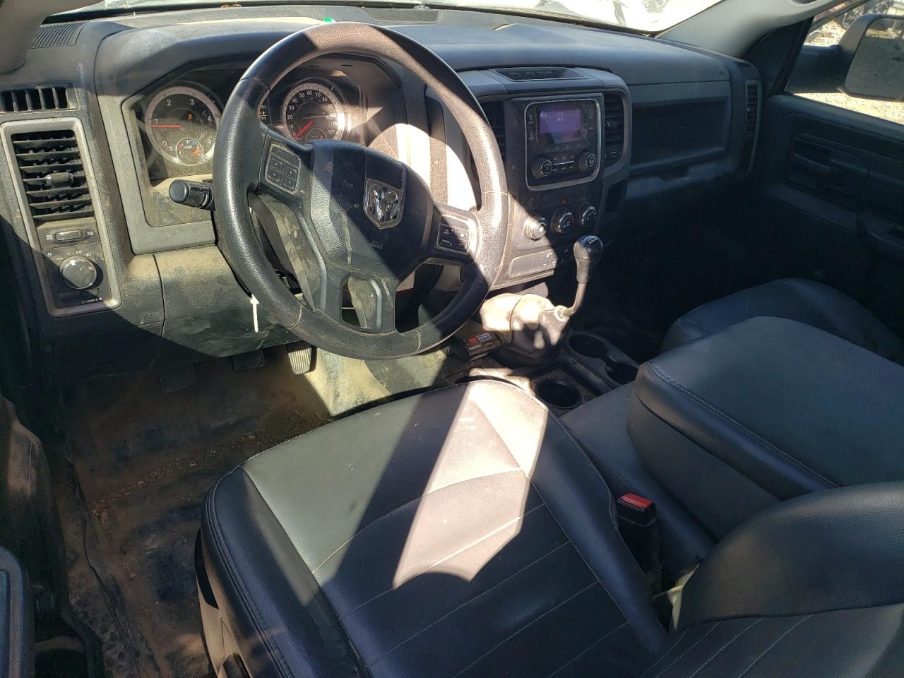 2015 RAM 3500 - Image 8