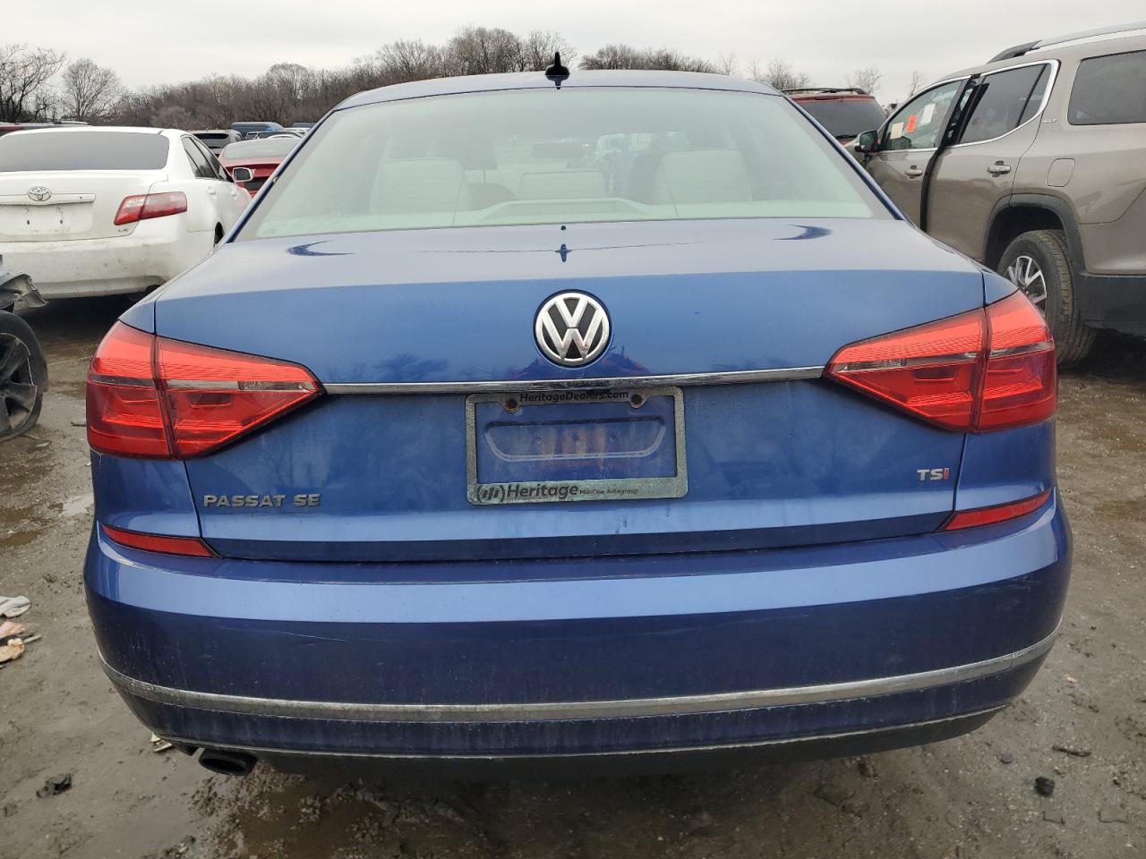 2016 Volkswagen Passat - Image 6