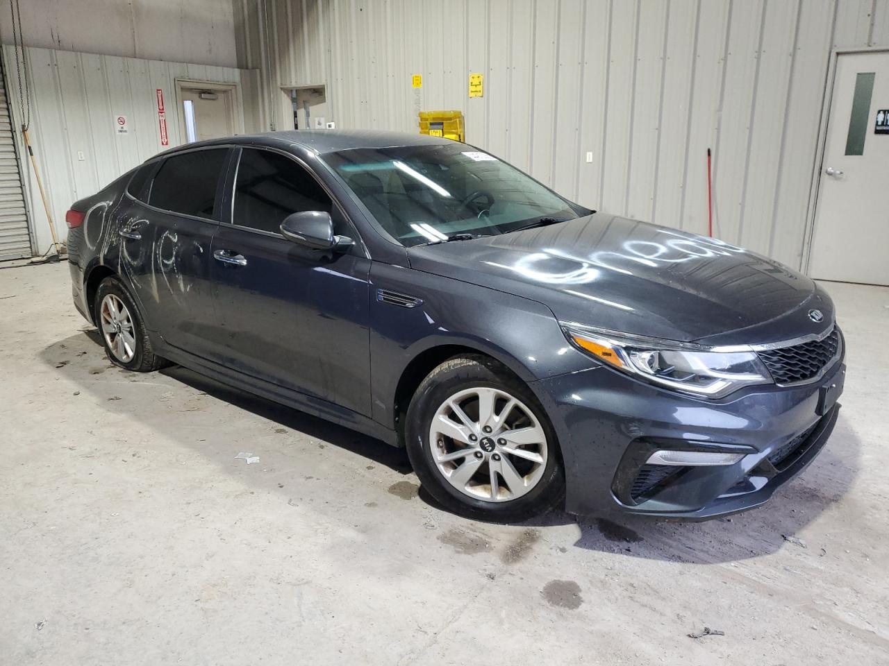 2019 Kia Optima - Image 4